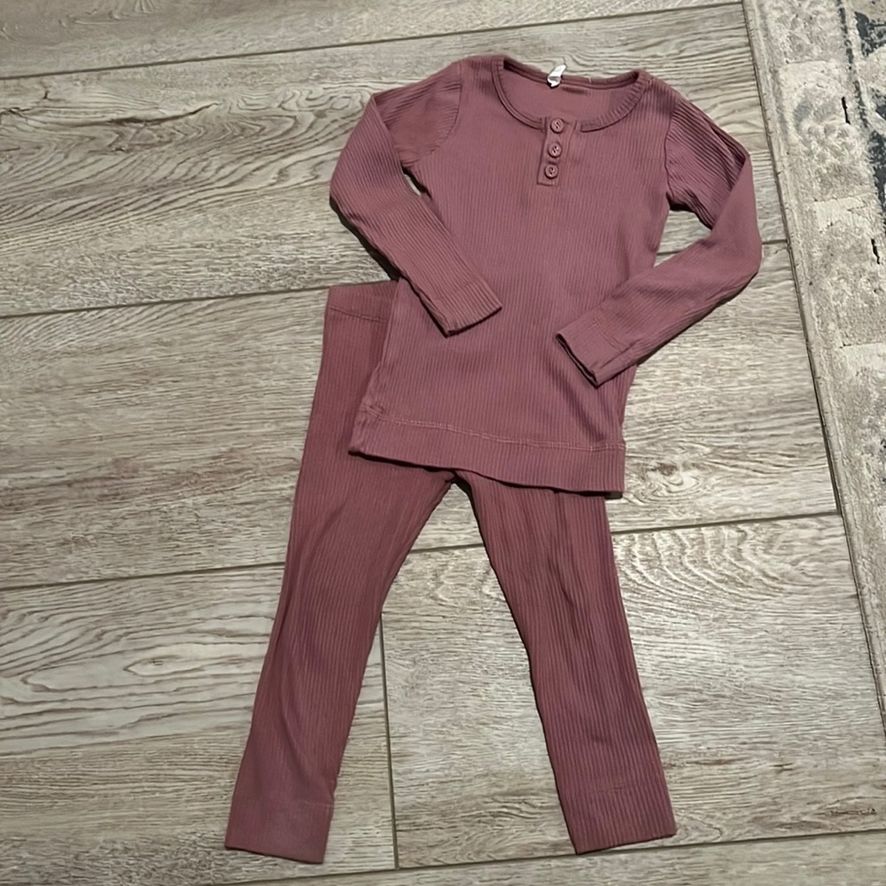 Jamie Kay ribbed essentials set. Size 2T